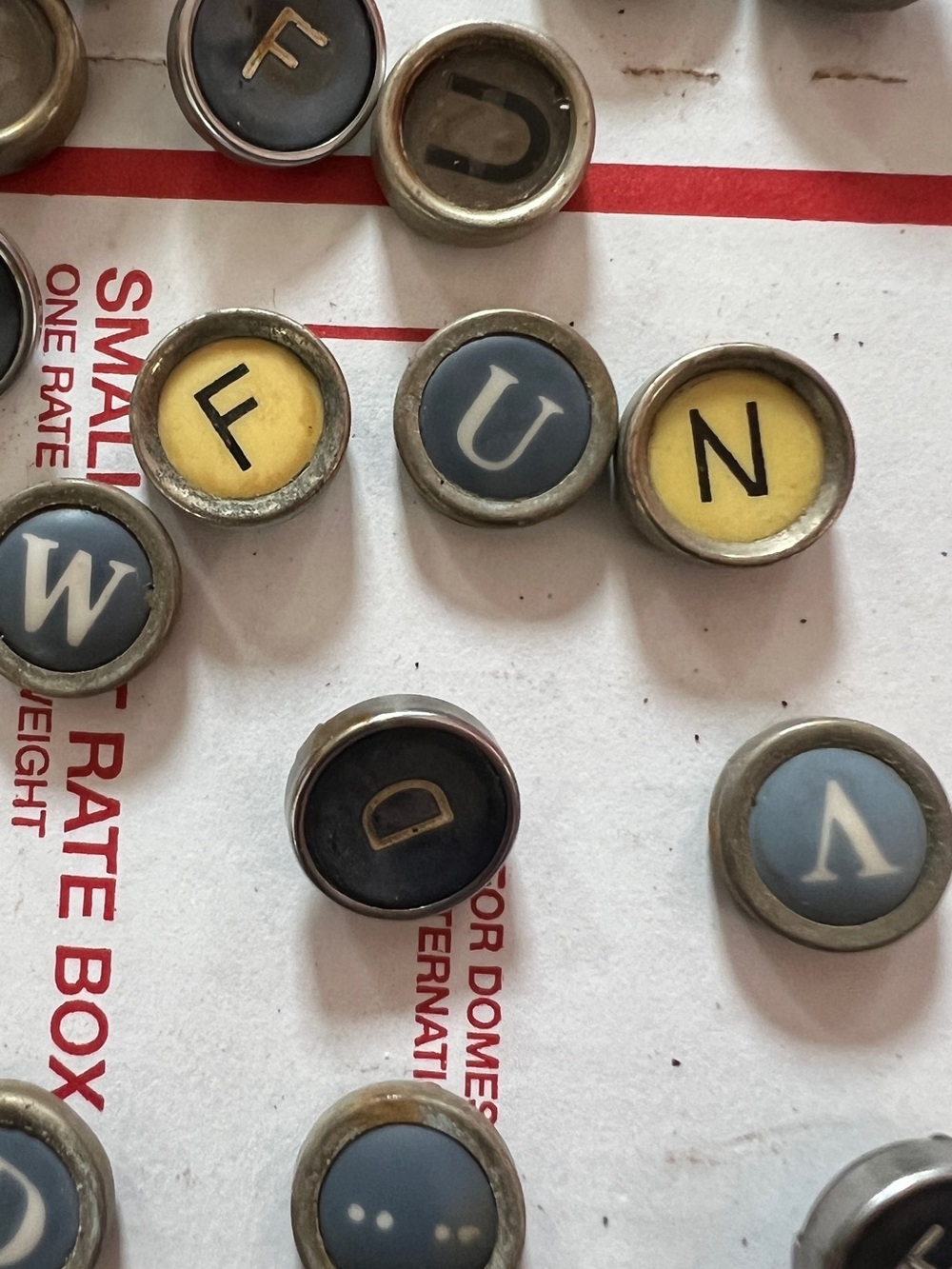 Vintage TYPEWRITER KEYS mixed lot of 46 - Picture 4 of 16